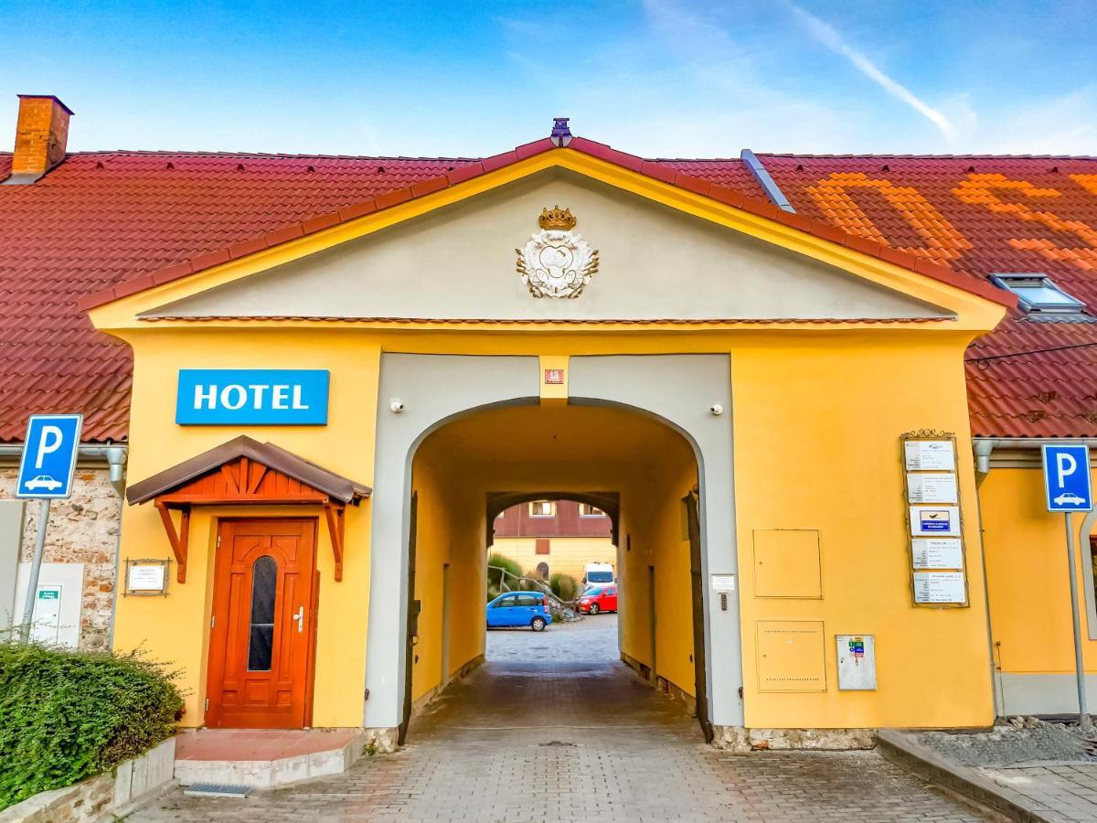 Hotel Restaurant Na Statku Náměšť nad Oslavou Exterior foto